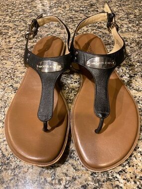 Michael Kors MK Plate Black Leather T-Strap Sandals Size 8